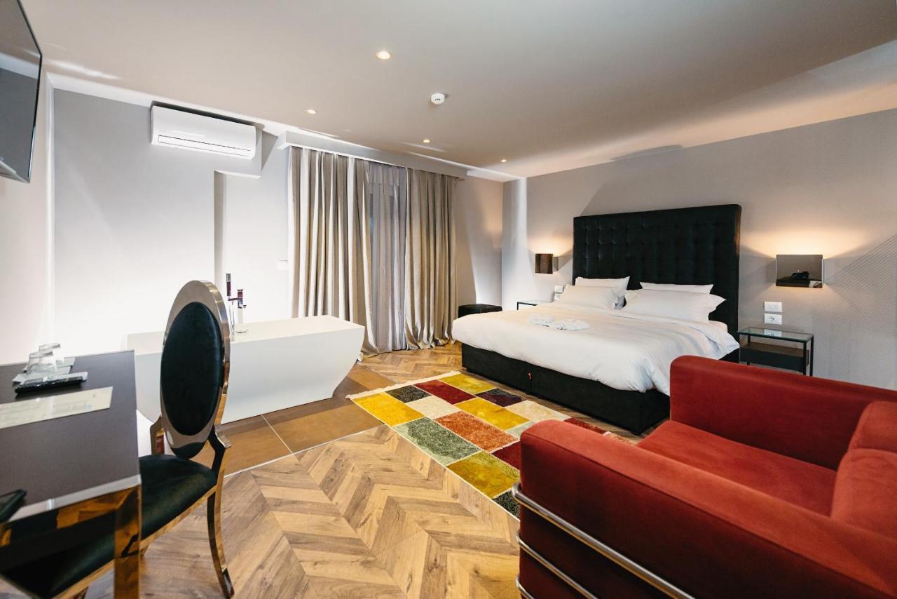 Hotel Egnatia Bërxull Buitenkant foto